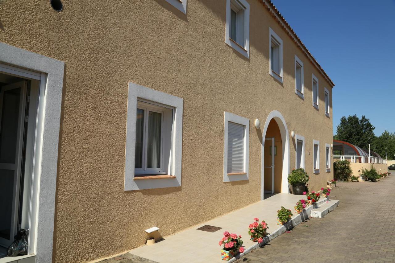 Hotel Myriam Vias Plage Exterior photo
